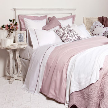 Rechazado Regan Administración Zara Home: camas en blancos y lilas